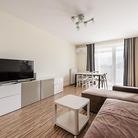Metro Kondratowicza Spacious Apartment 바르샤바 외부 사진