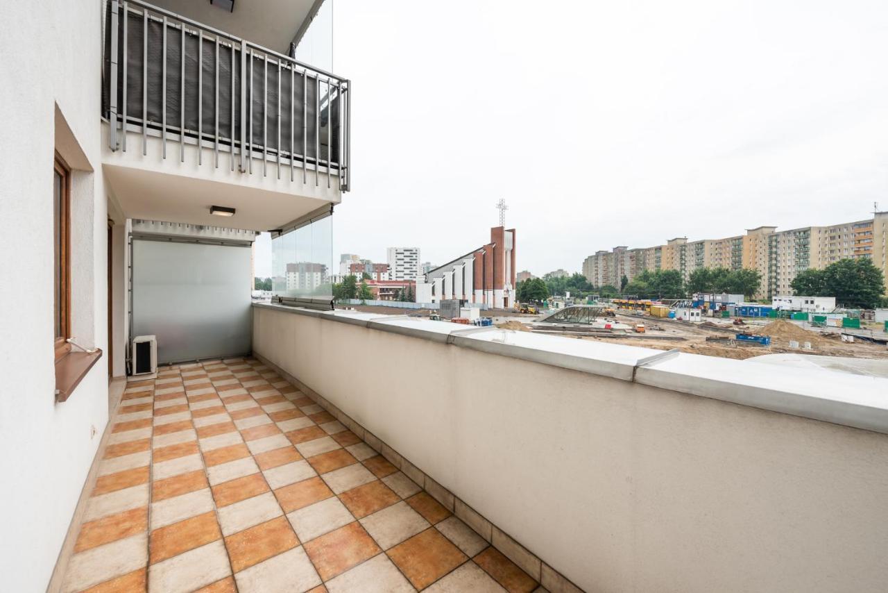 Metro Kondratowicza Spacious Apartment 바르샤바 외부 사진